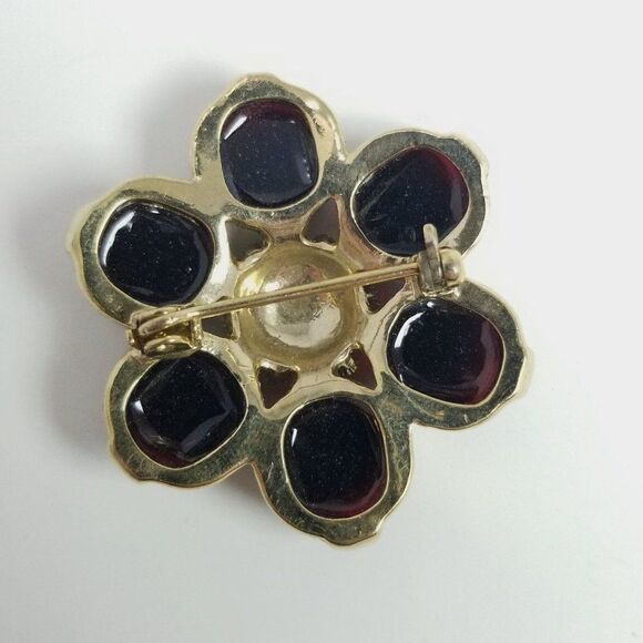 Vintage Dark Red Rhinestone Flower Brooch, Retro Faceted Design Lapel PIn - Picture 3 of 6